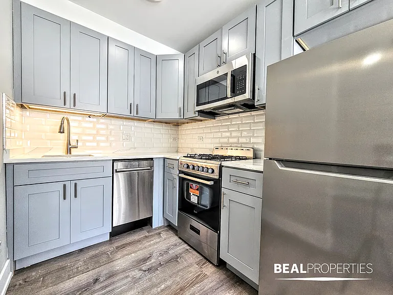 505 West Belmont Ave — Photo 104