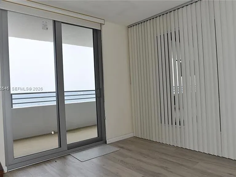 5555 Collins Avenue Cu #8K — Photo 26