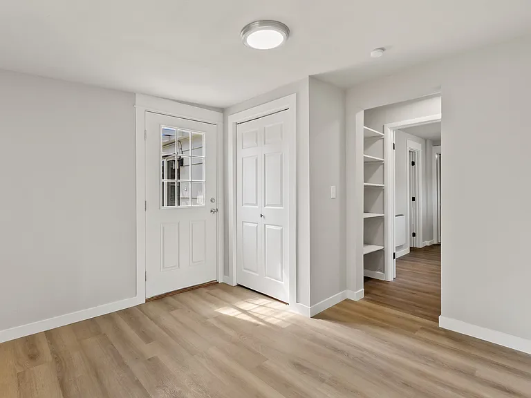 2125 N Highland St — Photo 14