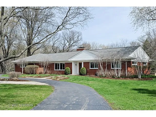 21169 N Valley Rd photo 1