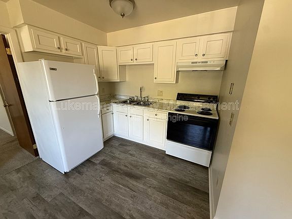 5th image of 13024 North St Suite 4