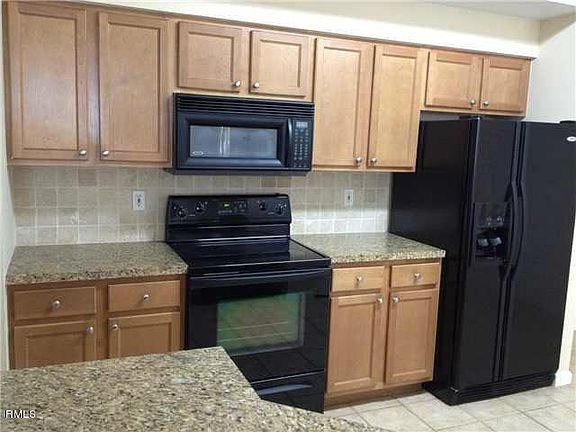 3rd image of 276 Murcia Dr APT 209