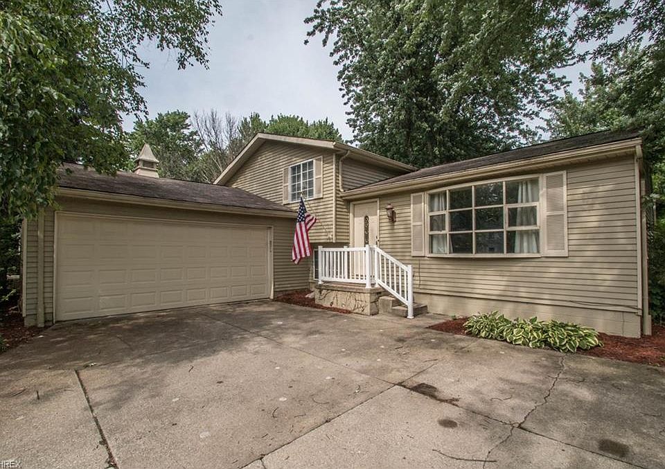 1st image of 908 W Abbey Dr