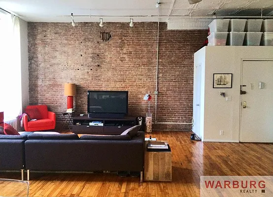 Rented by Warburg | media 14