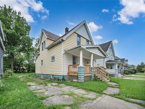 3rd image of 12822 Ferris Ave