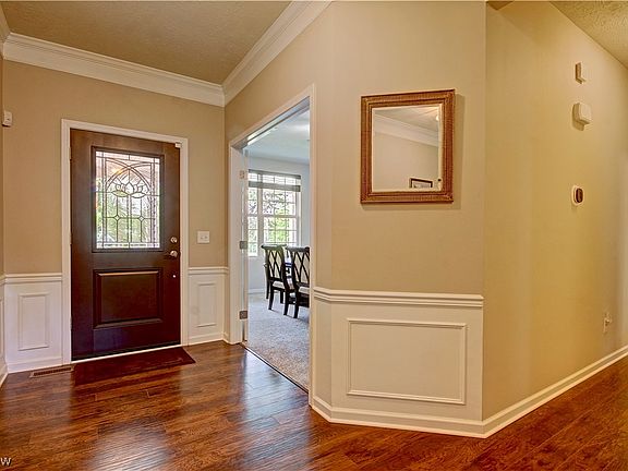 4th image of 5 Hidden Lake Ln