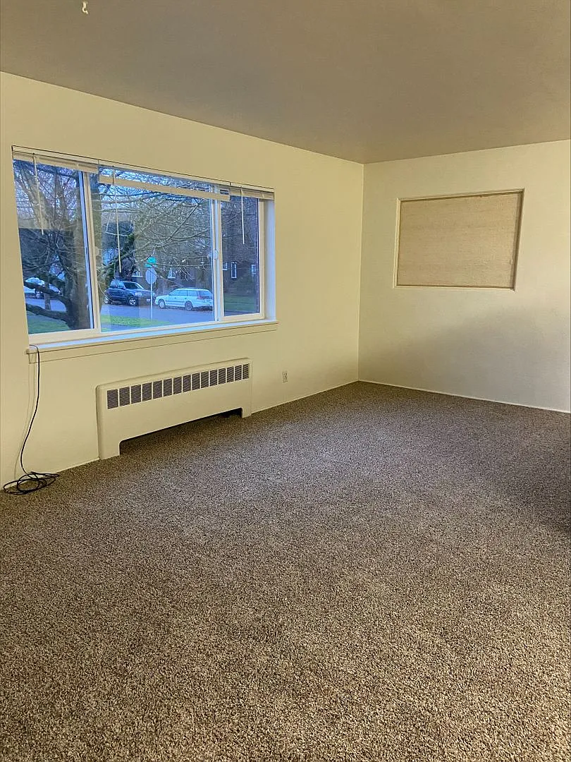 King Apartments — Photo 2