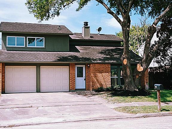 2nd image of 8626 Connaught Garden Dr