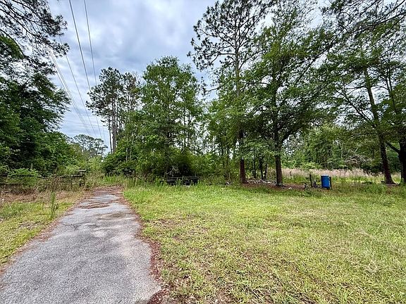 3rd image of 2058 Chaserville Rd
