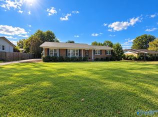 121 Westbury Dr SW, Huntsville, AL 35802