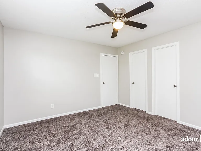 6221 Long River Ln — Photo 9