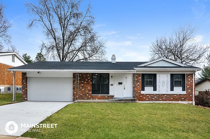 1st image of 2070 Cordoba Dr