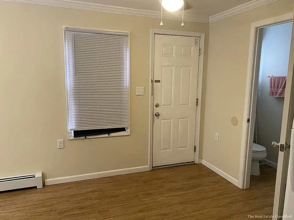 67 Fremont Ave #B1