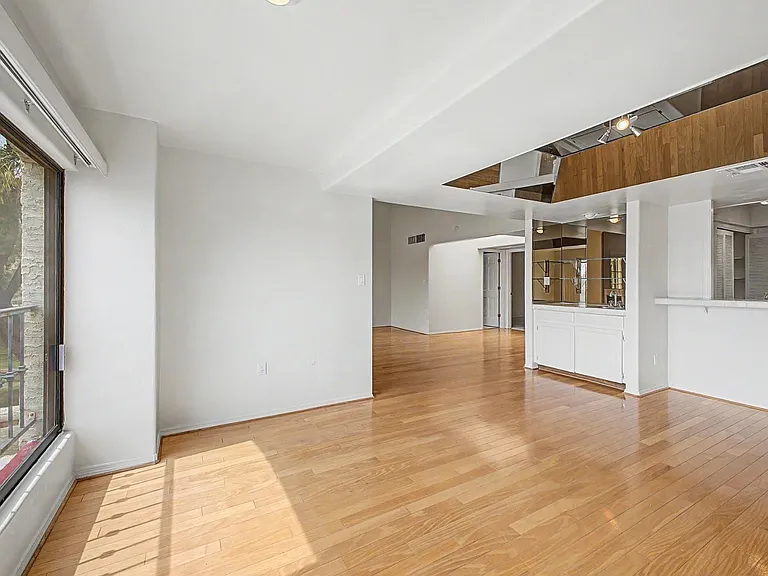 5736 N 25th St — Photo 34