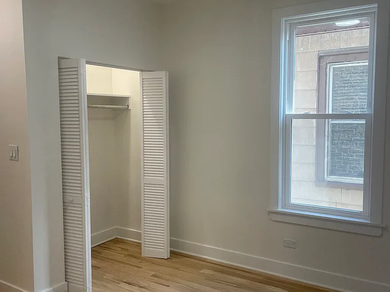 4135 N Monticello Ave #2 — Photo 5