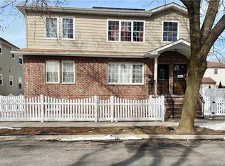 25717 147th Rd, Rosedale, NY 11422