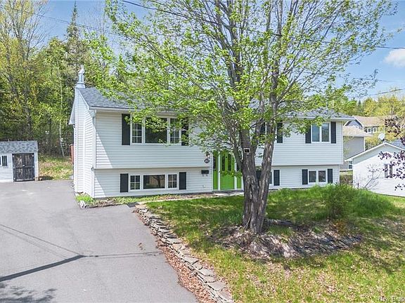 3rd image of 167 Mason Ave