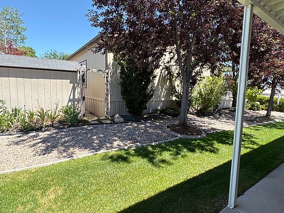 5th image of 27 Lakeview Dr