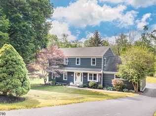 32 W Main St, MENDHAM Twsp, NJ 07926