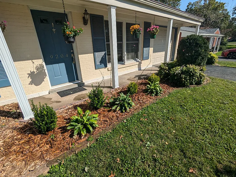 9204 Aylesbury Dr — Photo 18