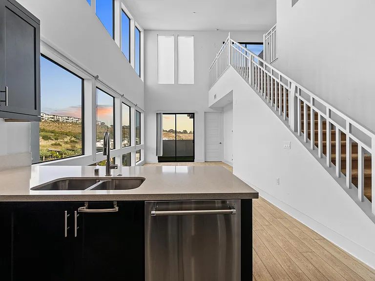 8547 Aspect Dr — Photo 8