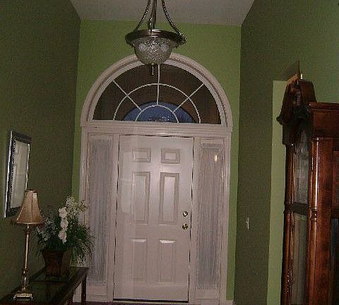 2nd image of 287 Lexington Cir