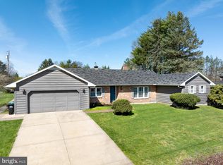 1278 Penfield Rd, State College, PA 16801