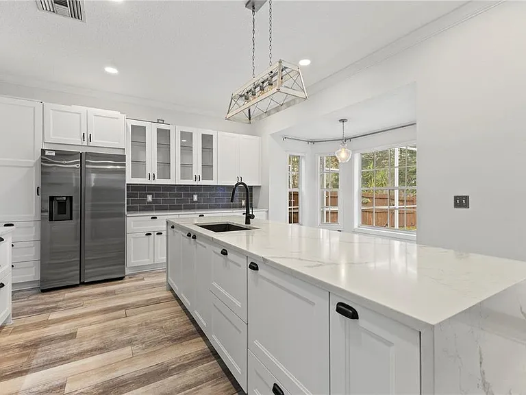 9307 Poplar Creek Ct — Photo 18