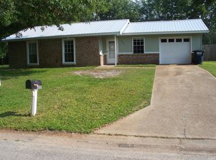4015 Yosemite Dr, Ocean Springs, MS 39564