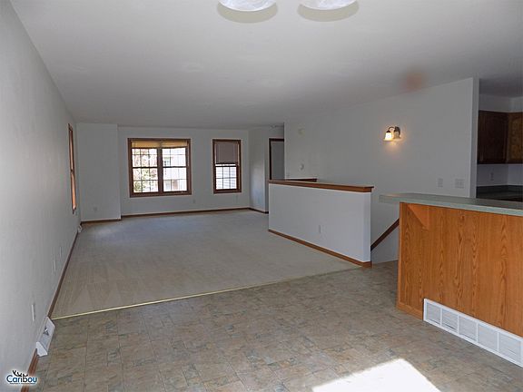5th image of 8017 Starr Grass Dr