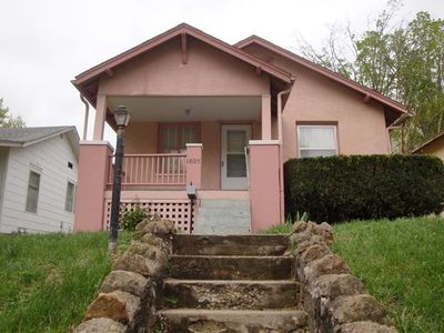 1025 Columbia Ave, Leavenworth, KS, 66048