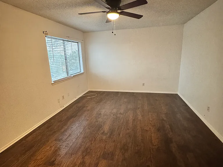 11616 Marsh McCall Way #C — Photo 13