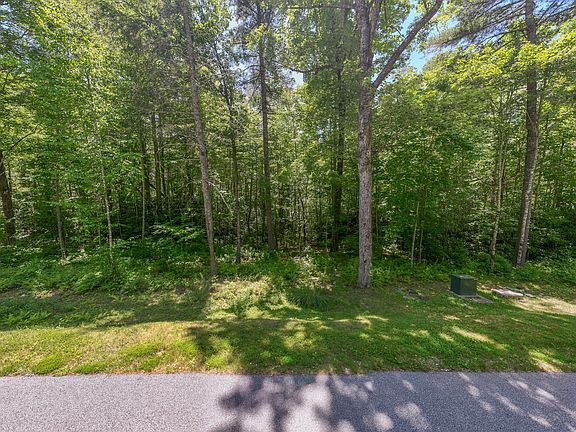 4th image of 63 Bottlebrush Drive
