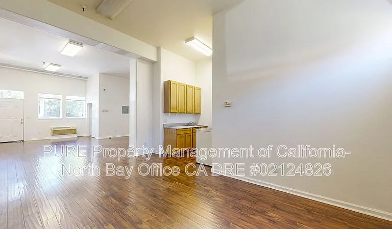 154 Railroad Ave #B — Photo 36