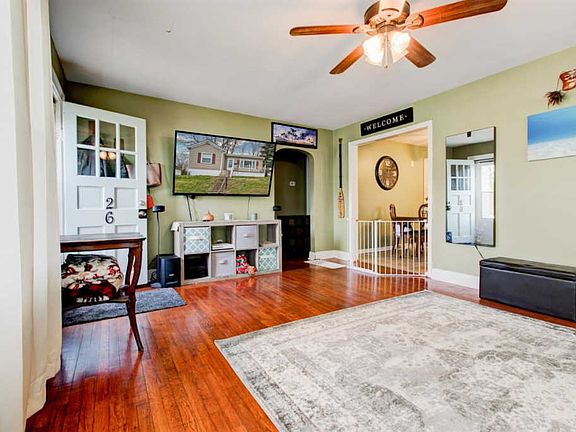 3rd image of 26 White Ave