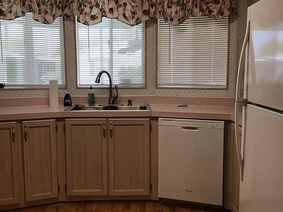3rd image of 5908 Benz Dr