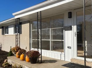 3230 Marian Dr, Trenton, MI 48183