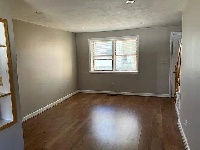 1 bed, $2,400 — Photo 2