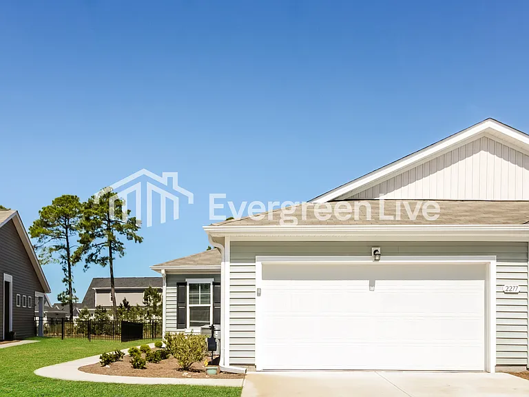 2277 Courtina Way — Photo 2