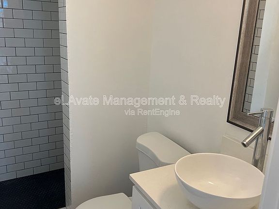5th image of 7006 Lanewood Ave #9