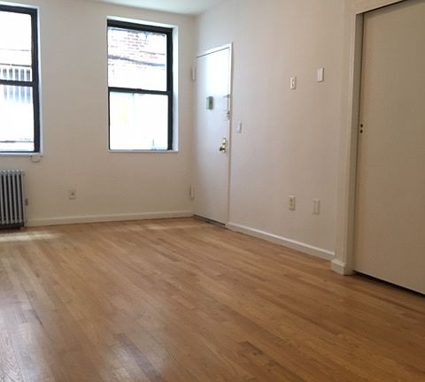 3rd image of 317 E 9th St APT 11R