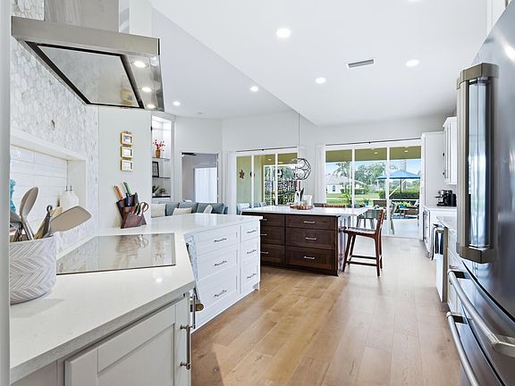 4th image of 1321 Saint Lawrence Drive