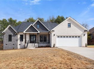 108 Provence Ct, King, NC 27021