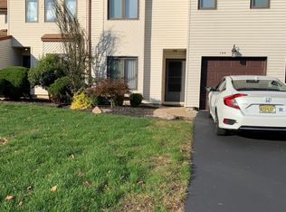 194 Pear Dr #194, Marlboro, NJ 07746