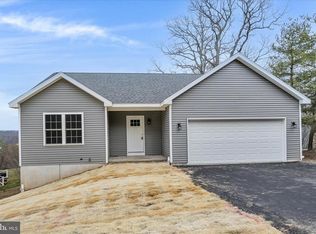 1753 Running Deer Dr, Auburn, PA 17922