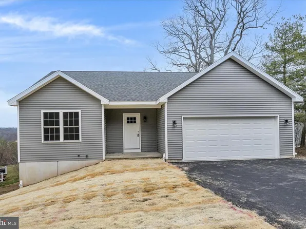 1753 Running Deer Dr, Auburn, PA 17922