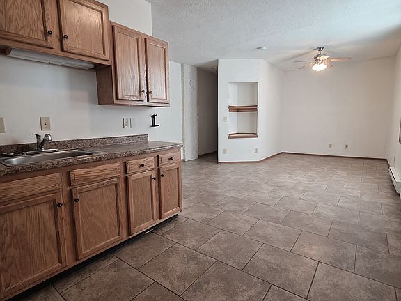 2nd image of 617 Rose St