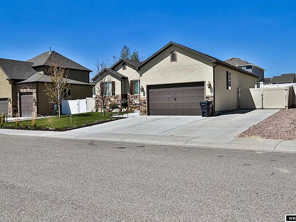 2nd image of 348 Flagstone Dr