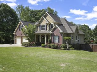 16 Blue Ridge Dr, Powder Springs, GA 30127