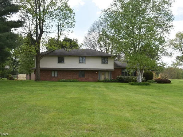 10685 Limeridge Rd, Hiram, OH 44234
